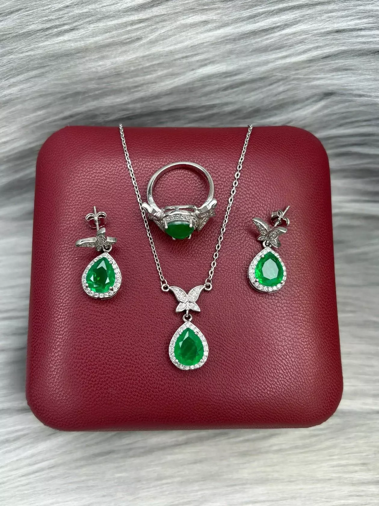 Gümüş dəst 925 əyar zirkon qaşlı, 13.1gr, GB_CD9547